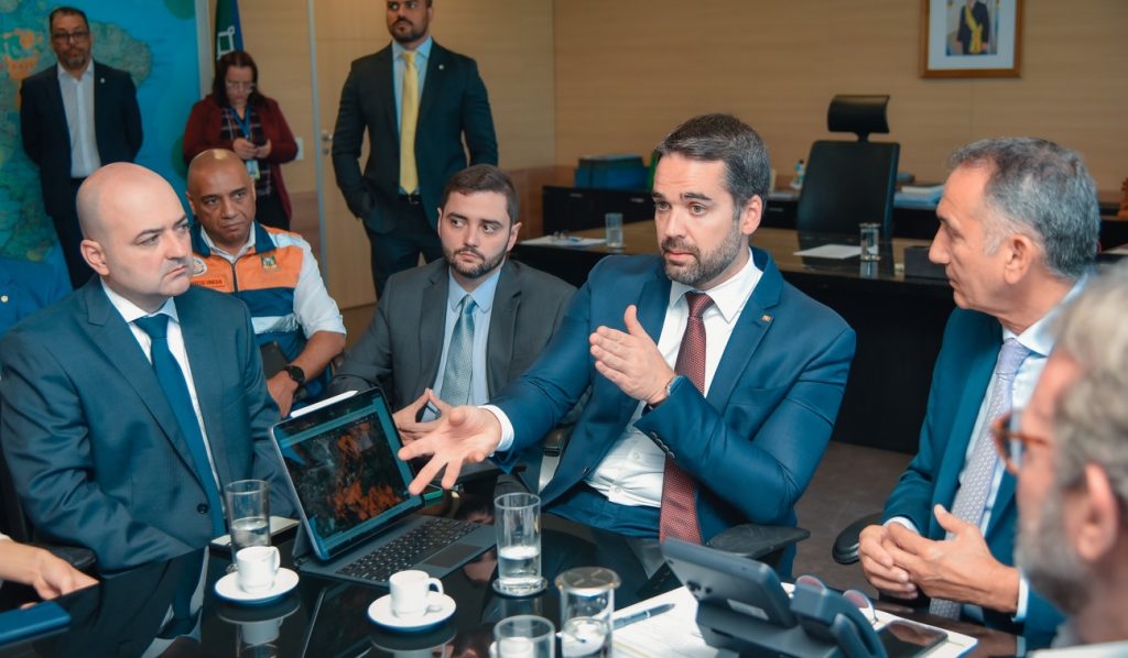 Material da MetSul é usado na busca por recursos para vítimas do ciclone