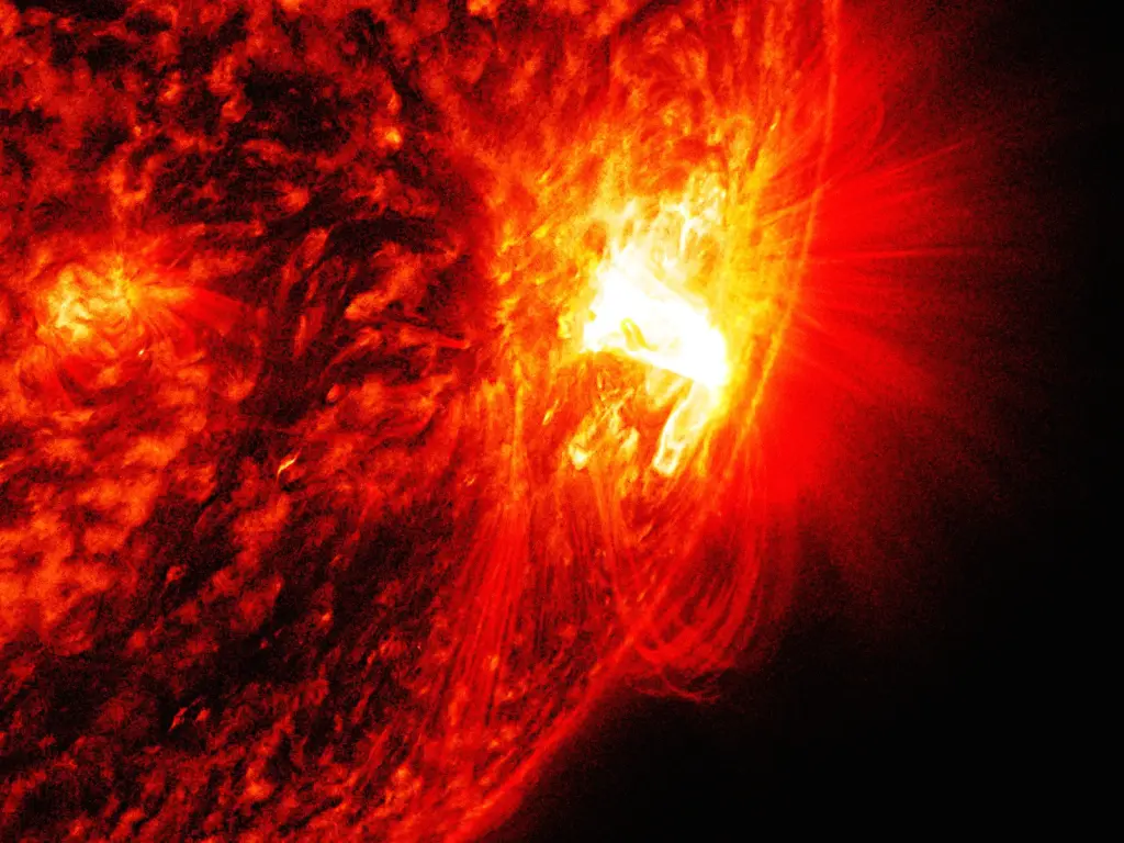 Maior número de manchas no sol em quase uma década