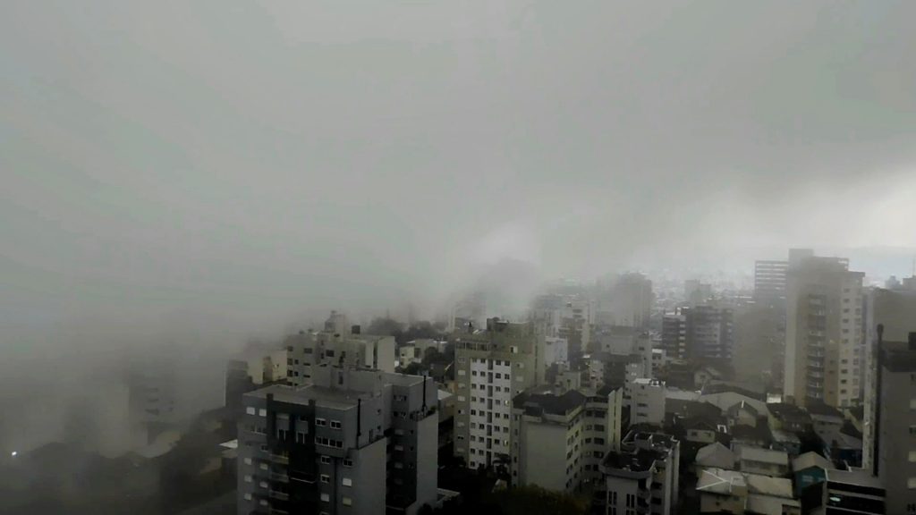 Inverno retorna após radical mudança de temperatura
