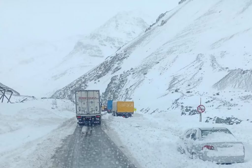 Chuva extrema e neve de vários metros devem atingir a Argentina