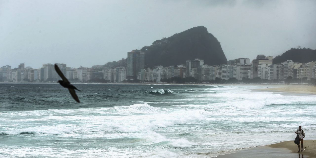 <span class="entry-title-primary">Previsão do tempo: como julho vai começar no Brasil</span> <h2 class="entry-subtitle">Grande parte do Brasil deve ter um primeiro dia de julho com sol e tempo firme, mas em alguns estados deve chover neste sábado</h2>