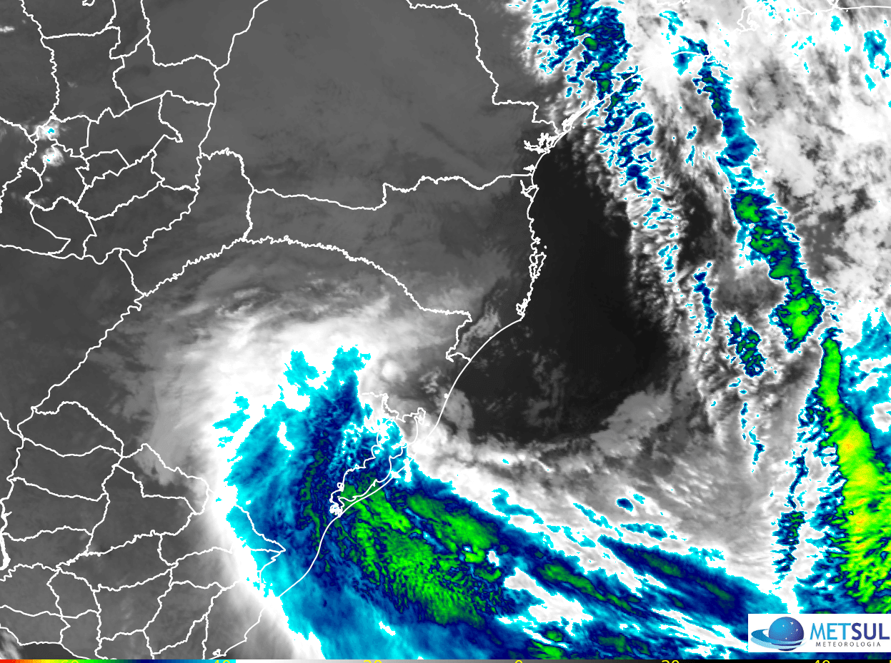 <span class="entry-title-primary">Ciclone provocou aguaceiro com vento e destruição</span> <h2 class="entry-subtitle">As últimas horas foram de chuva excepcional no Nordeste do Estado com rajadas de vento acima de 100 km/h e muitos danos</h2>