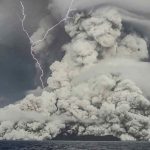 Erupção cataclísmica de Tonga quebrou todos recordes de raios já vistos
