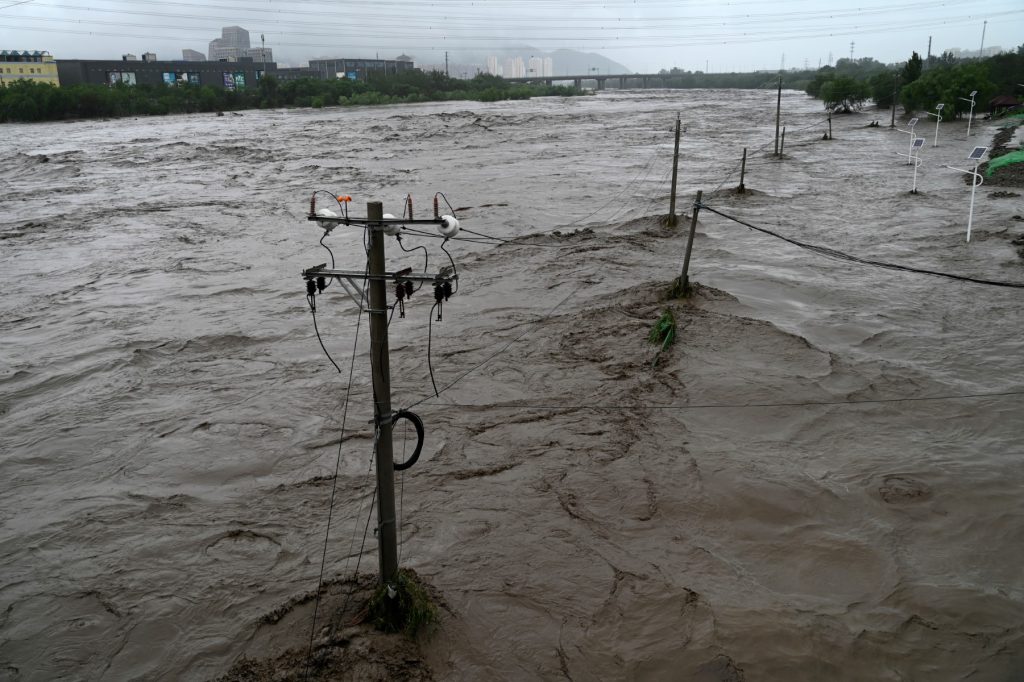 Chuva extrema inunda megalópoles da China
