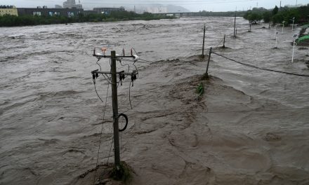 <span class="entry-title-primary">Chuva extrema inunda megalópoles da China</span> <h2 class="entry-subtitle">Tempestade remanescente de um tufão provocou chuva extrema ao avançar para a capital Pequim e outras megalópoles da China</h2>