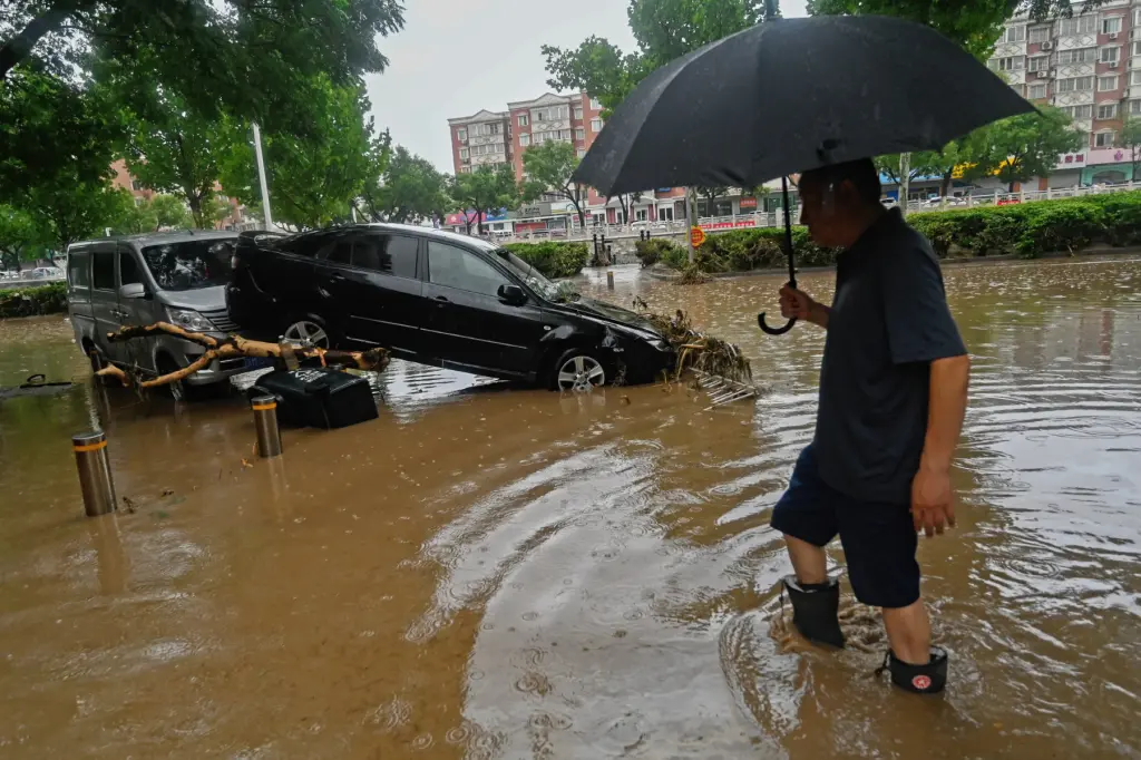 Chuva colapsa capital da China