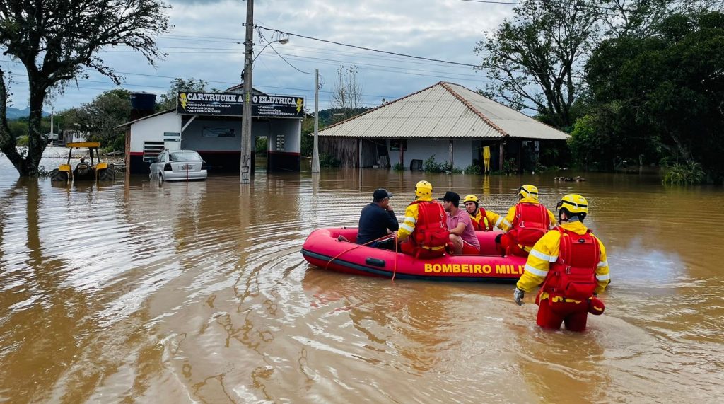 Chuva excessiva trará inundações, deslizamentos e enchentes
