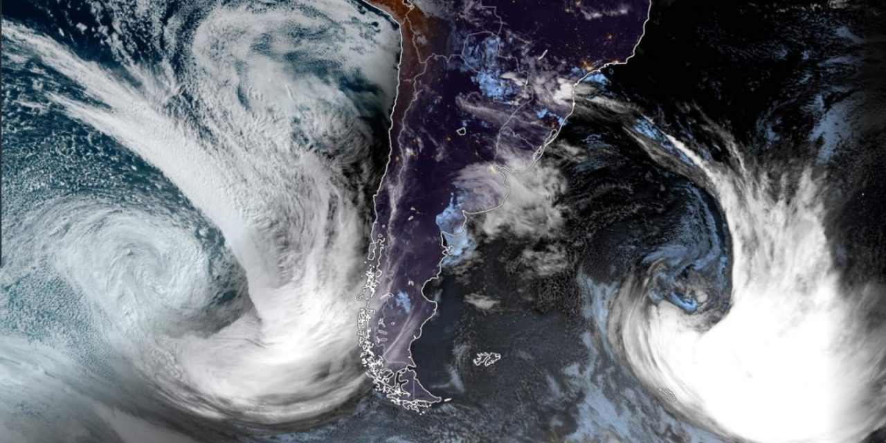 <span class="entry-title-primary">Dois enormes e intensos ciclones junto ao Sul da América do Sul</span> <h2 class="entry-subtitle">Impressionante imagem de satélite mostra as duas espirais de nuvens do ciclone sobre o Pacífico e o Atlântico </h2>