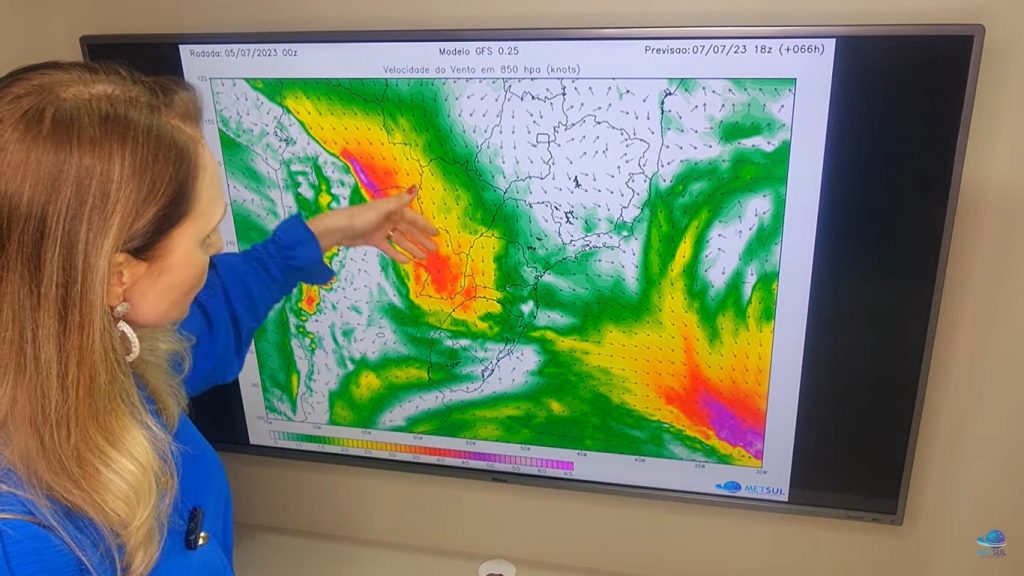 Vídeo: meteorologista explica chuva e temporais previstos no Sul do Brasil