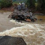 Chuva acima de 100 mm bloqueia estradas no Litoral Norte gaúcho