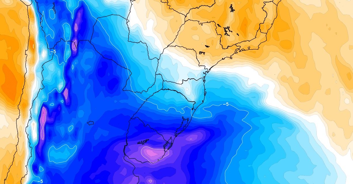 <span class="entry-title-primary">Chegada de reforço de ar polar vai prolongar e intensificar o frio</span> <h2 class="entry-subtitle">Ciclone na costa da Argentina impulsiona ar mais frio para o Sul do Brasil neste começo de semana e traz mais dias de temperatura baixa</h2>