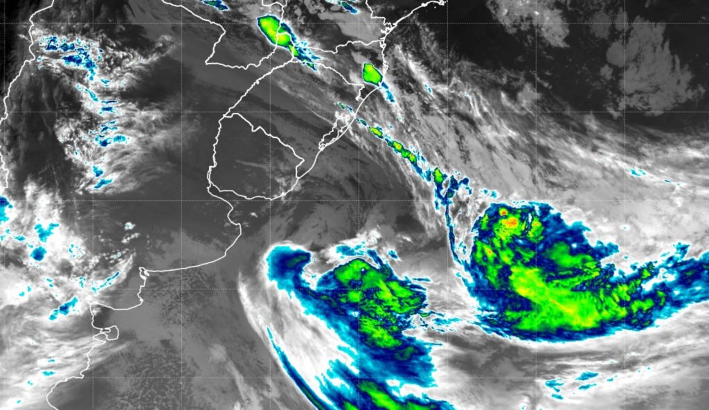 Ciclone se afasta e impulsiona ar polar da Patagônia para o Sul do Brasil