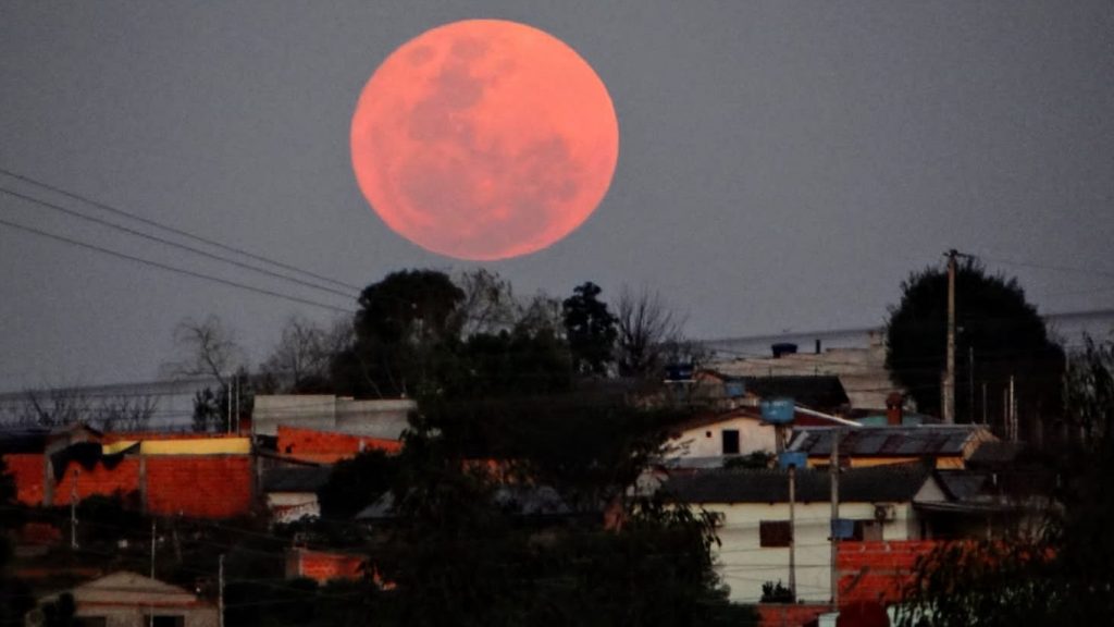 Galeria de fotos: veja as imagens da primeira superlua de agosto