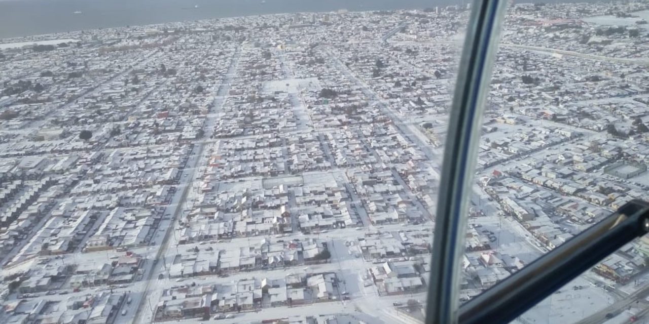 <span class="entry-title-primary">Imagens aéreas mostram maior cidade do Sul do Chile tomada pela neve</span> <h2 class="entry-subtitle">Quantidade de neve em Punta Arenas é a maior em quase uma década depois de vários anos de invernos com menos nevadas </h2>