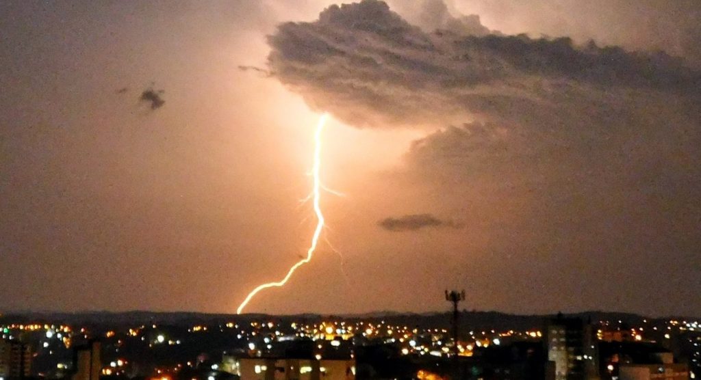 Mudança na Antártida favorece mais chuva, temporais e frio tardio