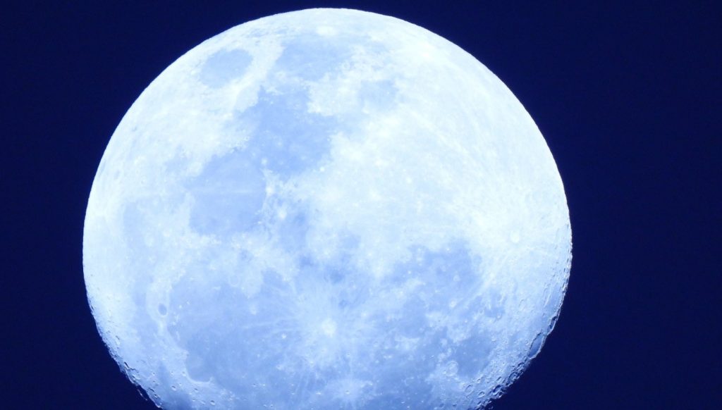 Confira a projeção de nuvens no Brasil para observar a Superlua