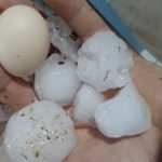 Granizo do tamanho de ovos causa estragos no RS e em SC