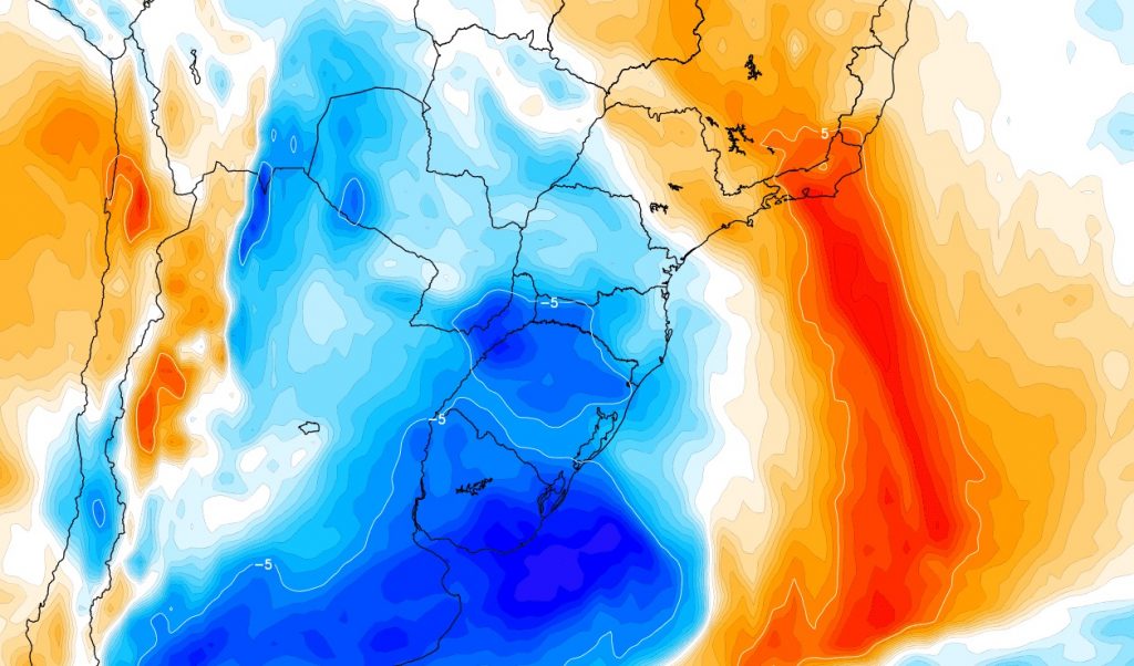 Massa de ar frio traz temperatura menor e formação de geada
