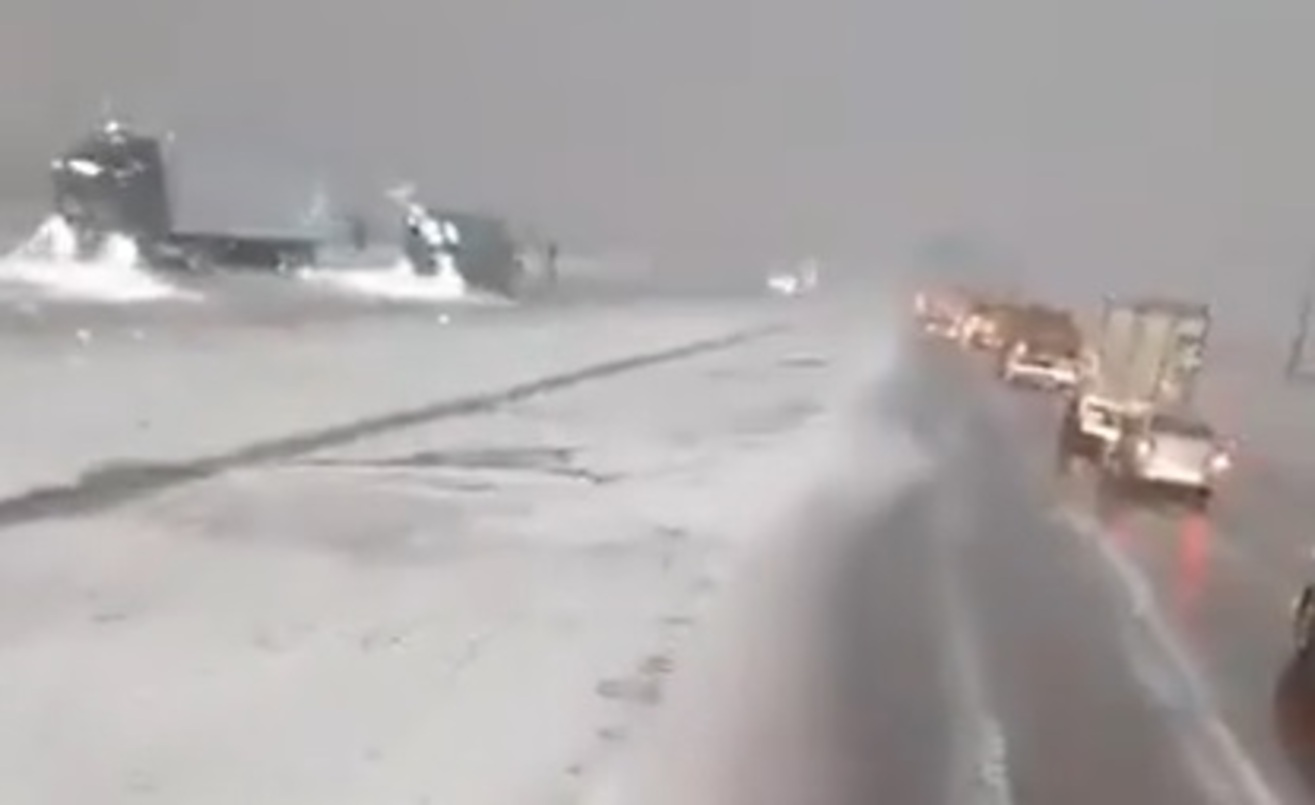 <span class="entry-title-primary">Granizo branqueia paisagem no interior de SP; entenda o que ocorreu</span> <h2 class="entry-subtitle">Temporais de granizo atingiram várias cidades do estado de São Paulo no fim da tarde e no começo da noite de hoje </h2>