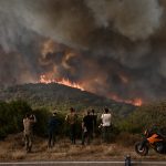 Grécia enfrenta o maior incêndio na Europa em anos