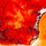 Vento gerará calor intenso na costa entre Santa Catarina e São Paulo