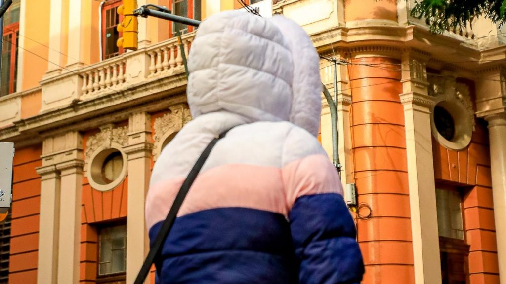Porto Alegre terá amanhecer de frio intenso nesta segunda-feira
