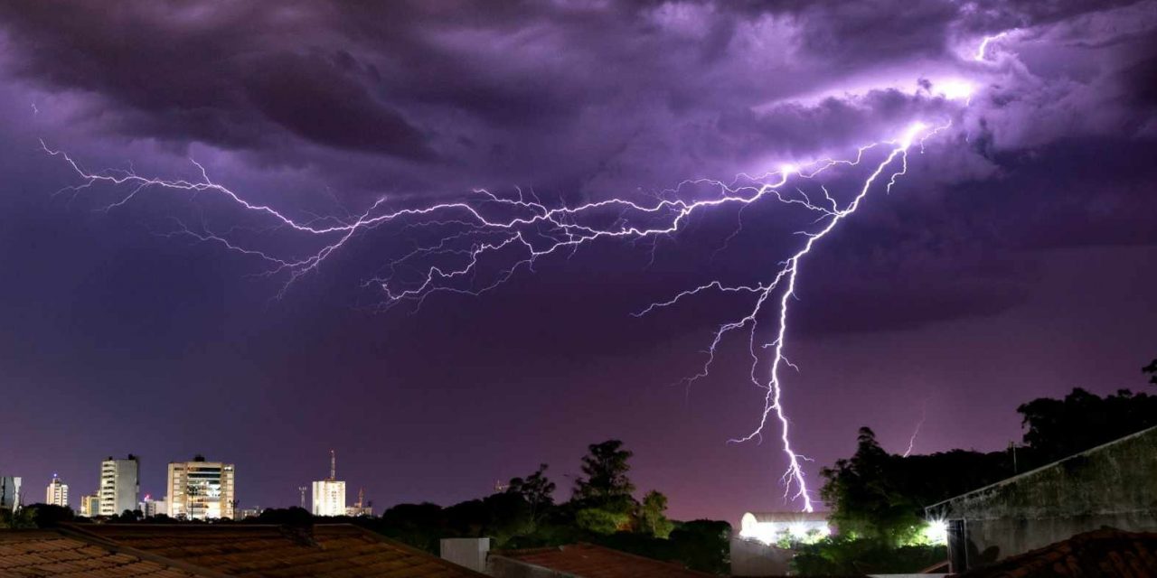 <span class="entry-title-primary">Sul do Brasil será atingido por nova rodada de chuva forte e tempestades</span> <h2 class="entry-subtitle">Encontro de massa de ar frio com massa de ar quente vai trazer nova rodada de chuva forte e temporais para o Sul do Brasil </h2>