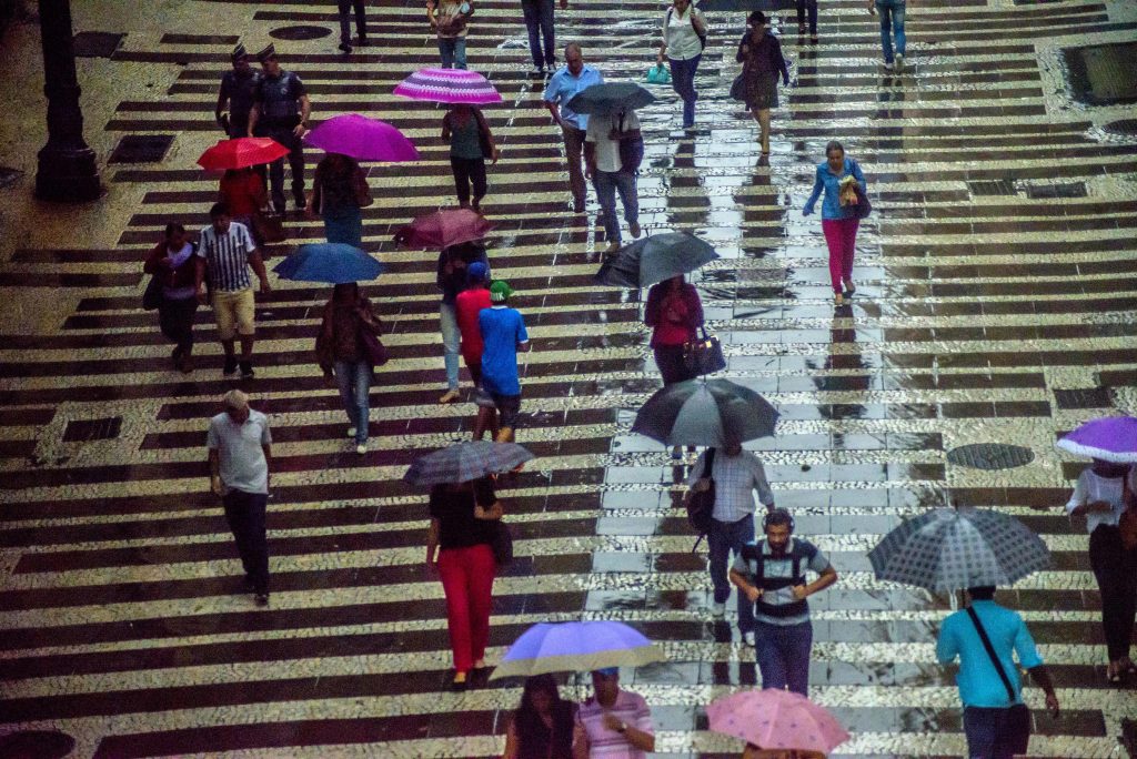 Frente fria vai levar chuva ao Sul, Centro-Oeste e Sudeste do Brasil
