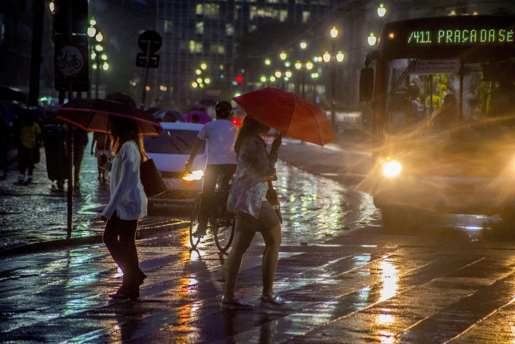 São Paulo tem choque térmico e sai de 33ºC para frio de 11ºC em um dia