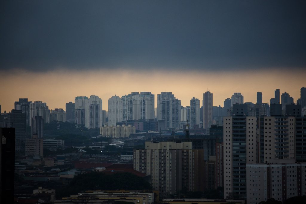 São Paulo terá chuva e temporais após dias seguidos com mais de 40ºC