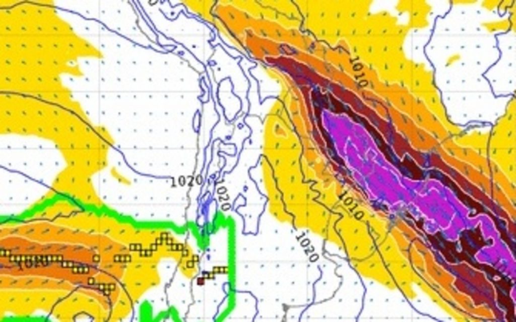 Rio atmosférico intenso favorecerá muita chuva nesta segunda