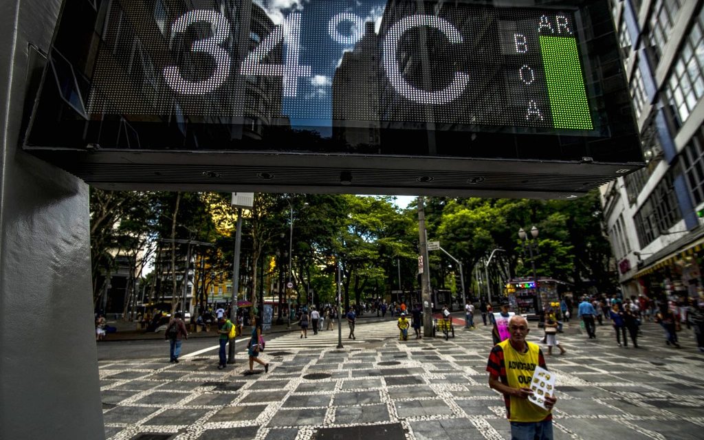 <span class="entry-title-primary">Calor ganha força neste começo de setembro em São Paulo</span> <h2 class="entry-subtitle">Previsão do tempo para amanhã em São Paulo indica tarde mais quente. Calor mais intenso é esperado no domingo e na segunda-feira.</h2>