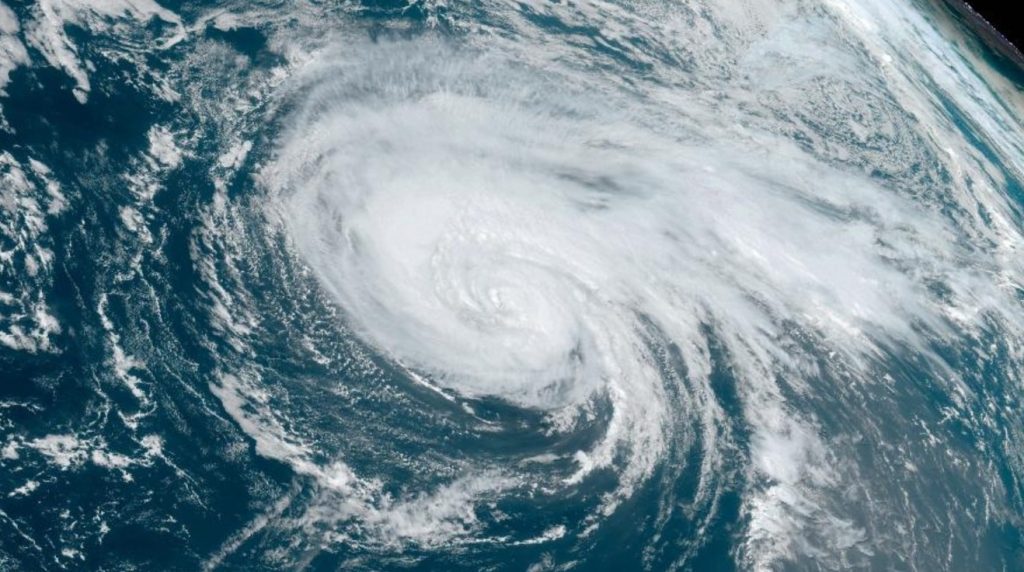 Três ciclones se destacam nas imagens de satélite de hoje