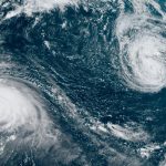 Dupla de ciclones no Atlântico gera imagem de satélite incrível