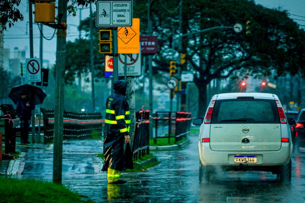MetSul reforça alerta sobre Porto Alegre e região metropolitana