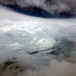 Veja imagens feitas de avião no olho de supertufão na China