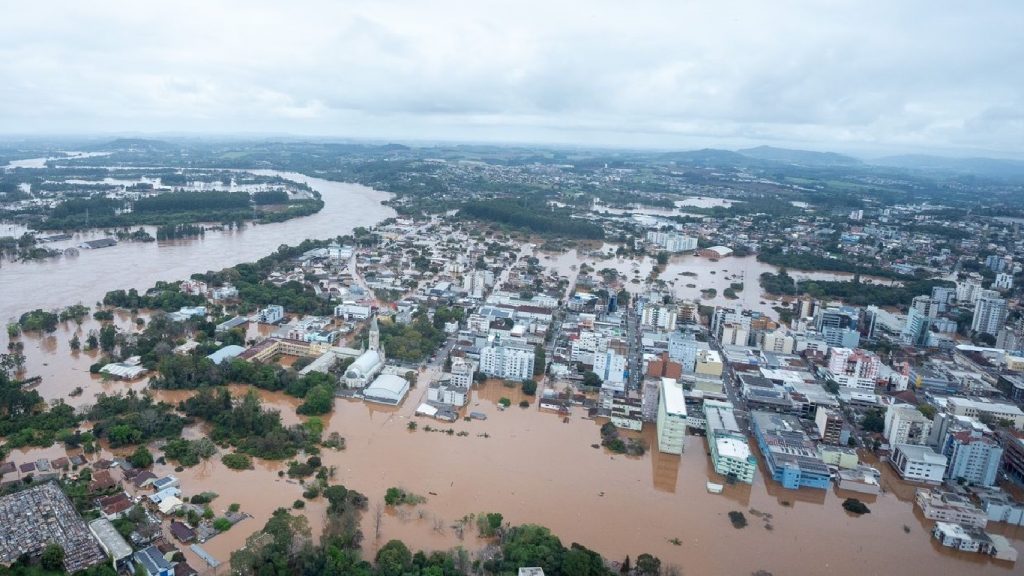 Veja onde os rios baixam e onde ainda sobem e seguirão subindo