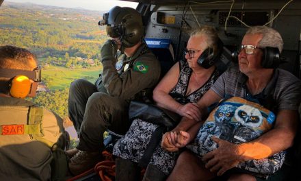 <span class="entry-title-primary">Galeria de fotos: militares ampliam ajuda no arrasado Vale do Taquari</span> <h2 class="entry-subtitle">Veja imagens mostrando a ação das forças armadas de apoio humanitário e resgates em cidades destruídas pelas enchentes </h2>