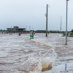 Veja em fotos a nova orla do Guaíba tomada pela enchente histórica