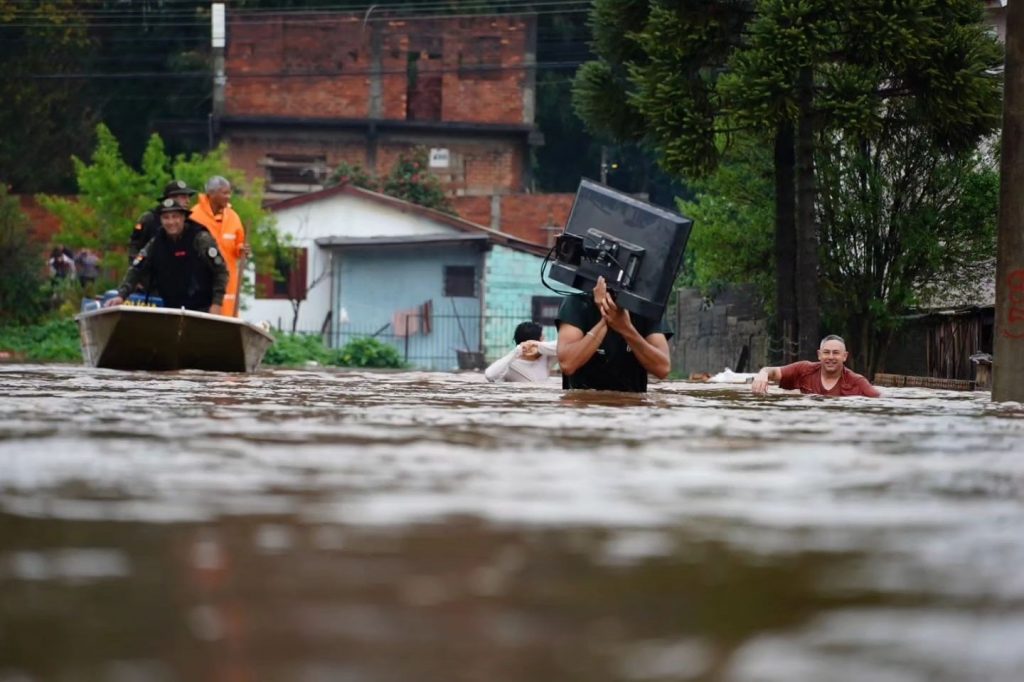 Chuva de quase 400 mm, mortes e destruição no Norte gaúcho