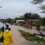 Cheia da Lagoa dos Patos piora e cidades decretam emergência
