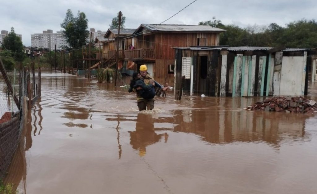 Chuva provoca mortes no Rio Grande do Sul e vai continuar