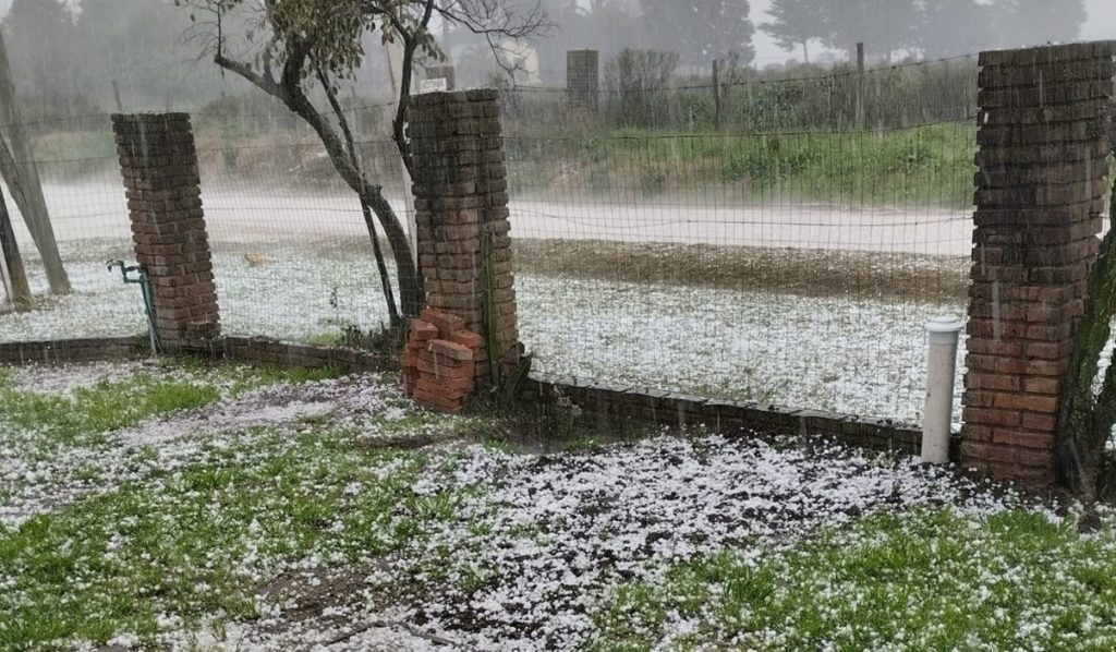 Granizo no Uruguai precede mudança do tempo no Rio Grande do Sul