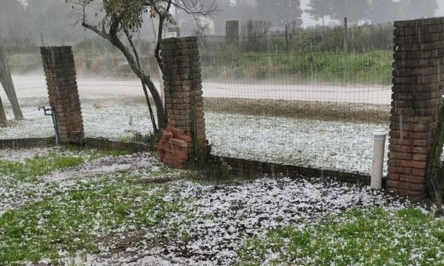 Granizo no Uruguai precede mudança do tempo no Rio Grande do Sul