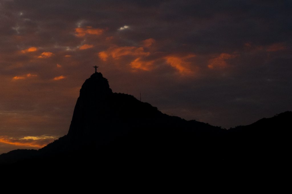Tempo muito quente no Rio de Janeiro antes de uma frente fria