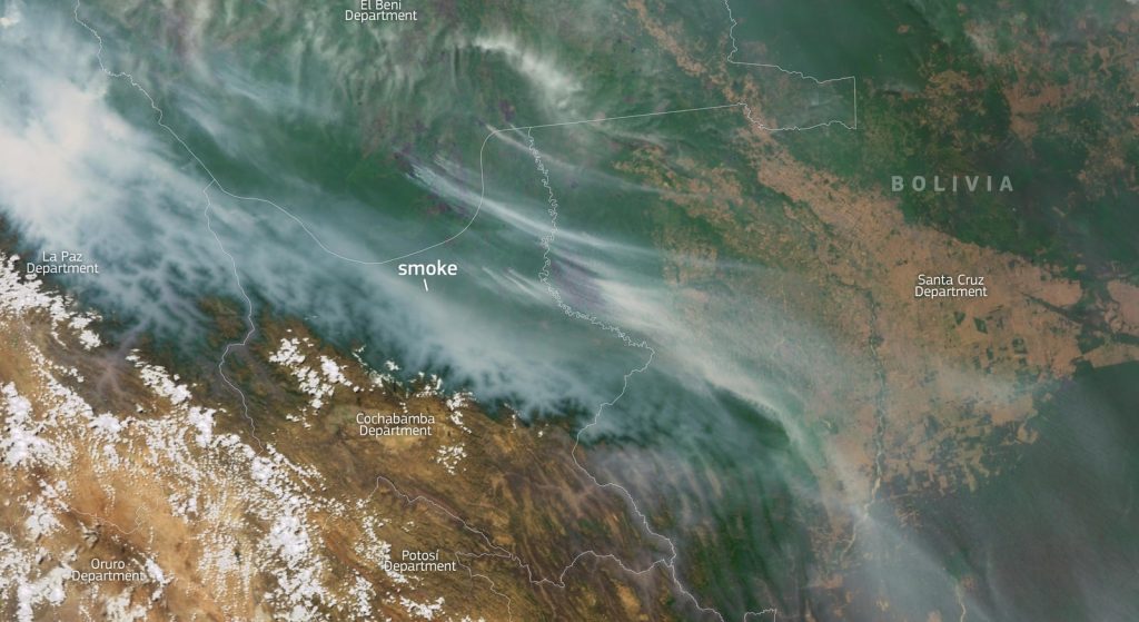Situação crítica na Bolívia com 46ºC, fogo, fumaça e aulas suspensas