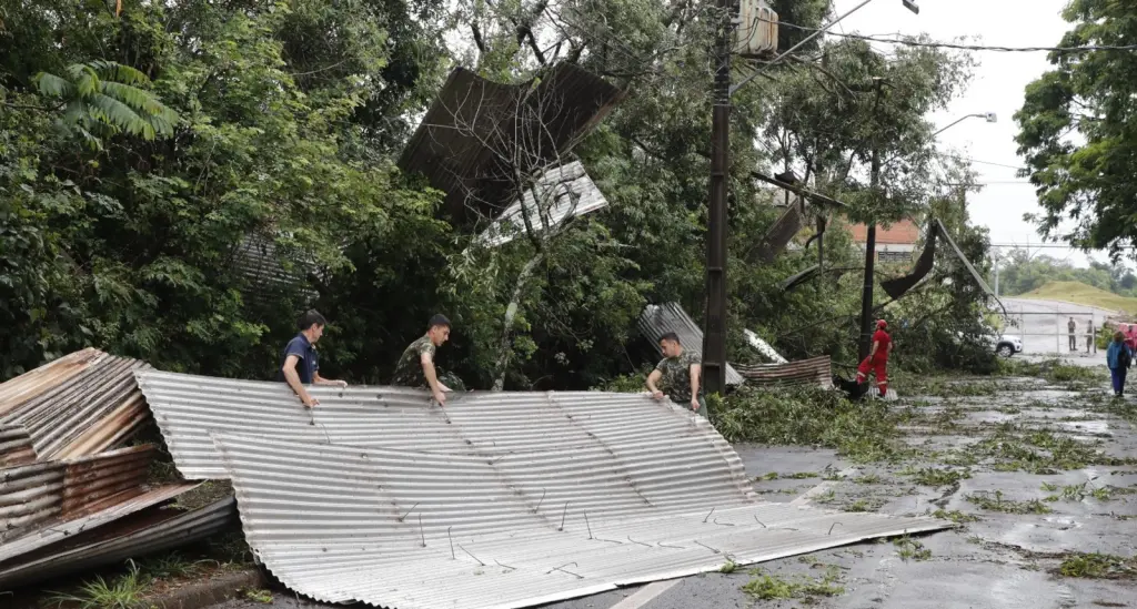 Para onde vão os temporais nesta quinta-feira; saiba a previsão