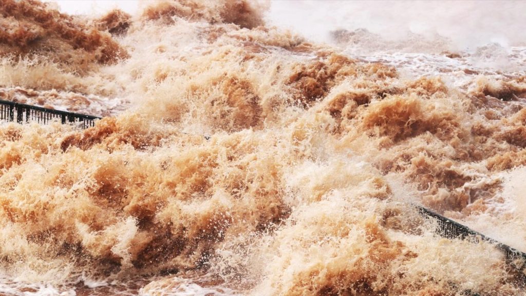 Fotos: veja a fúria das águas nas Cataratas do Iguaçu