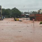 Fotos: chuva de 250 mm apenas em um dia inunda cidade do Paraná