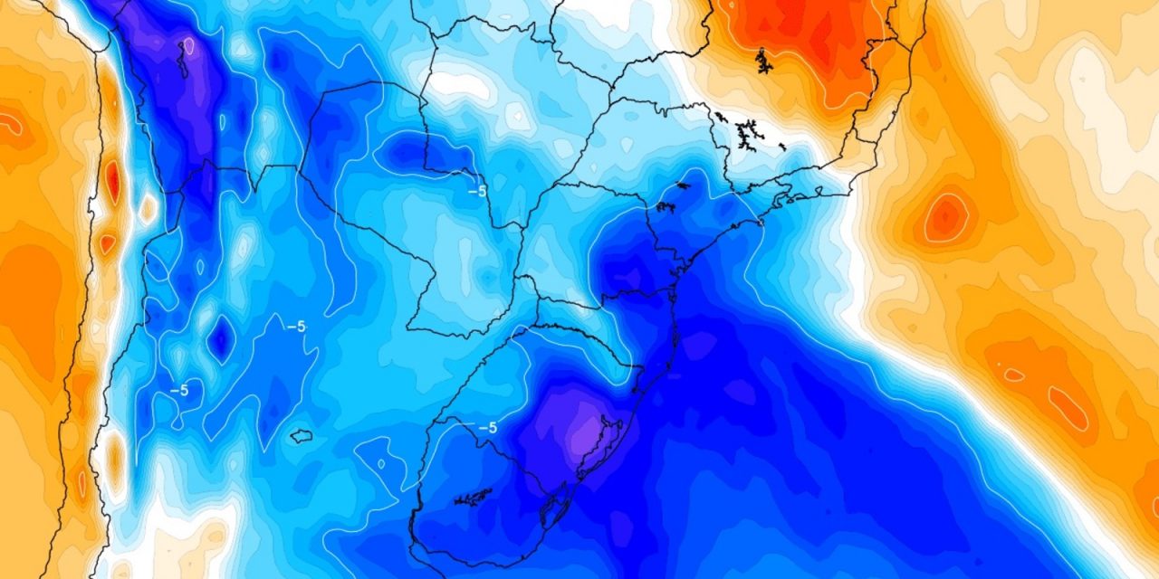 <span class="entry-title-primary">Forte massa de ar frio para outubro vai chegar ao Brasil com geada</span> <h2 class="entry-subtitle">Massa de ar frio forte para esta época do ano derrubará a temperatura em vários estados e trará geada no Sul do Brasil </h2>